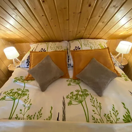 Lawendula Nad Miedwiem 펜션